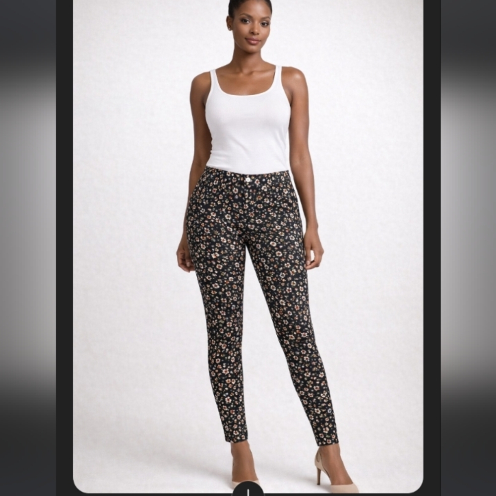New York & Company Soho Floral Leggings – Black & Yellow, Size 14 Stretch